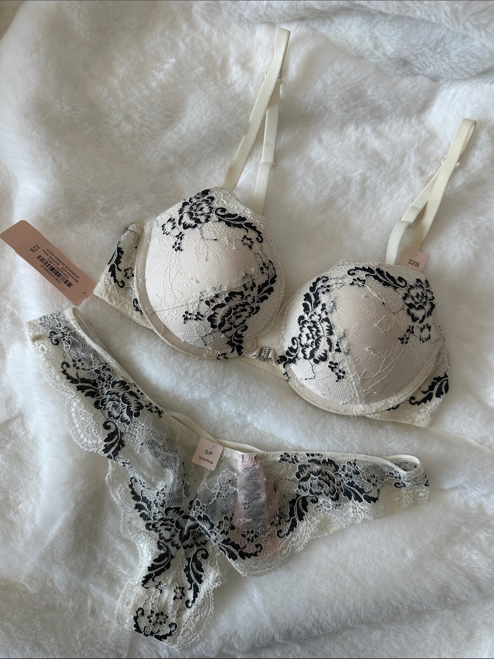 La SENZA Cream Lace Push-Up Bra & Thong Set with Black Floral Overlay, NWT.